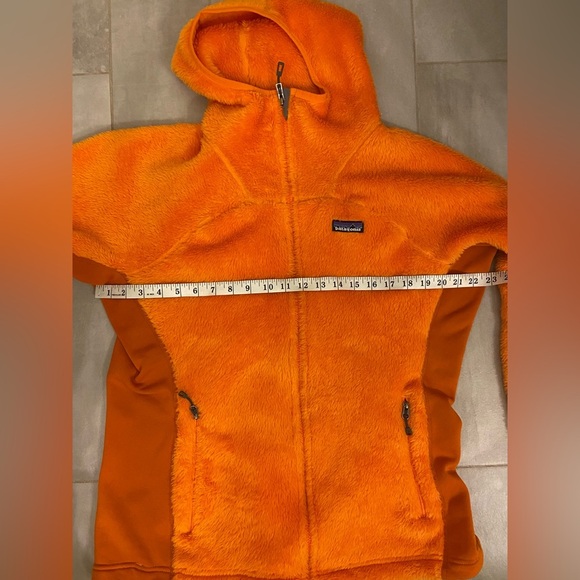 Patagonia R3 Hi-Loft Hoody Mango Orange Size XL - Picture 9 of 9